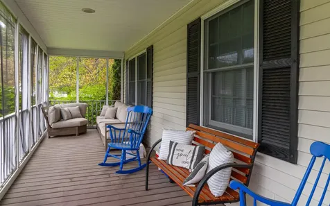 9 Dearborn Circle Walpole NH 03608