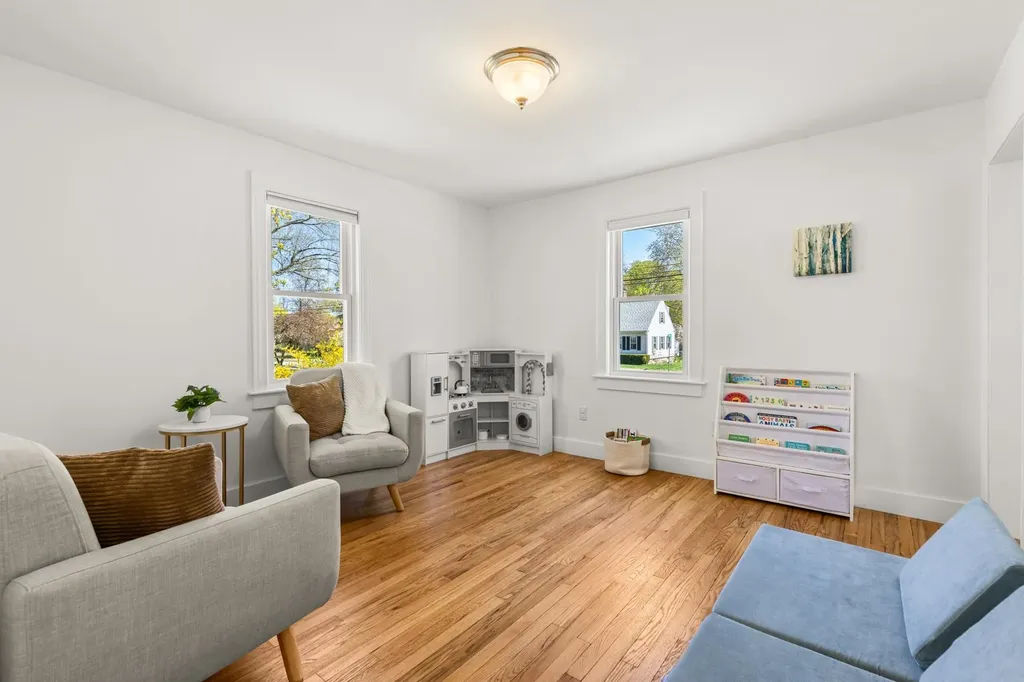 27 Glenwood Avenue Dover NH 03820