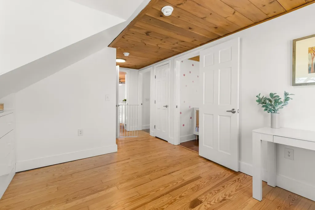 27 Glenwood Avenue Dover NH 03820