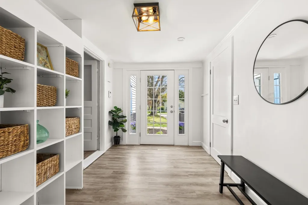 27 Glenwood Avenue Dover NH 03820