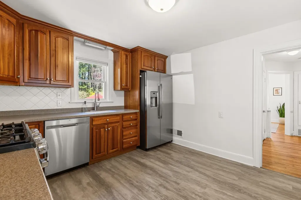 27 Glenwood Avenue Dover NH 03820