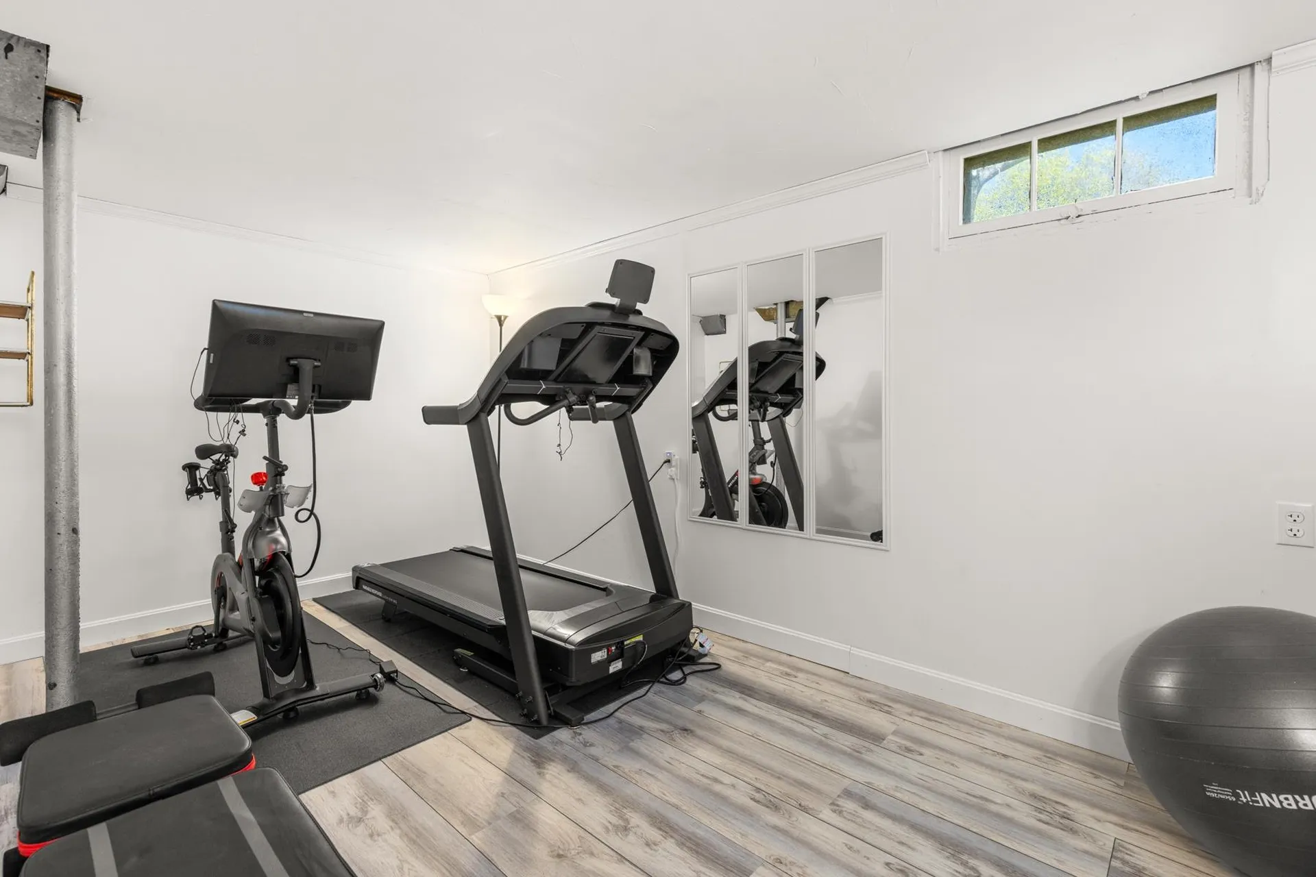 27 Glenwood Avenue Dover NH 03820