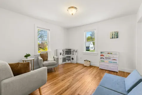 27 Glenwood Avenue Dover NH 03820