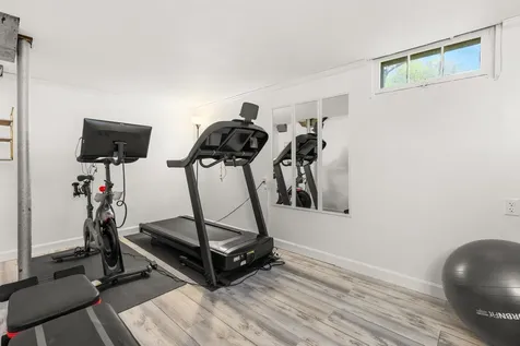 27 Glenwood Avenue Dover NH 03820