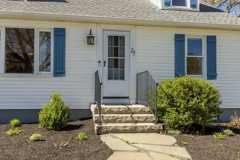 27 Glenwood Avenue Dover NH 03820