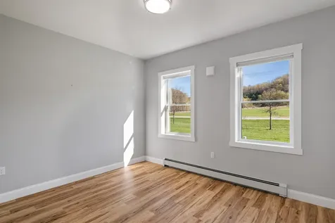 39 Clover Lane Hinesburg VT 05461