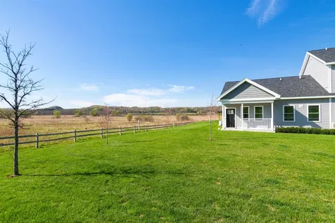 39 Clover Lane Hinesburg VT 05461