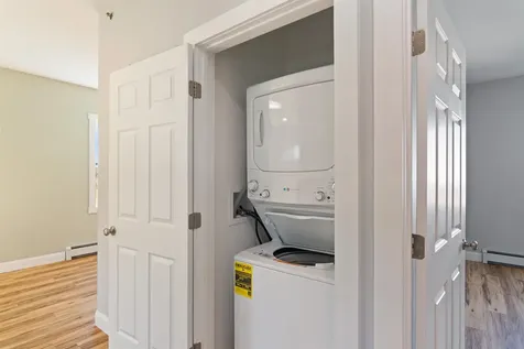 39 Clover Lane Hinesburg VT 05461