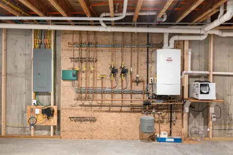 39 Clover Lane Hinesburg VT 05461