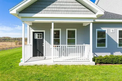 39 Clover Lane Hinesburg VT 05461