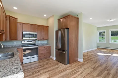 39 Clover Lane Hinesburg VT 05461