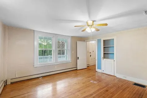 41 Center Street Goffstown NH 03045
