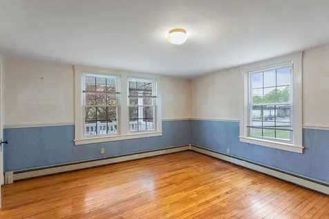 41 Center Street Goffstown NH 03045