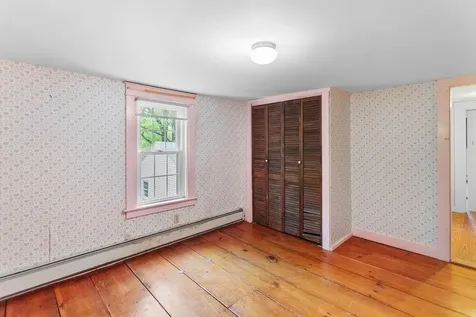 41 Center Street Goffstown NH 03045