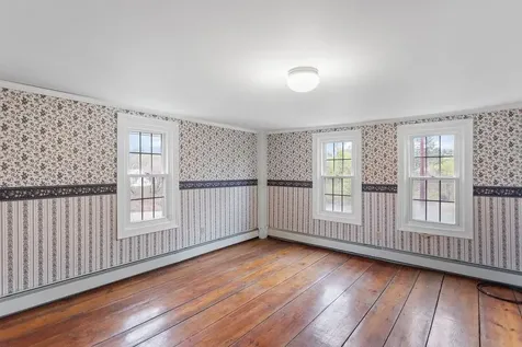 41 Center Street Goffstown NH 03045