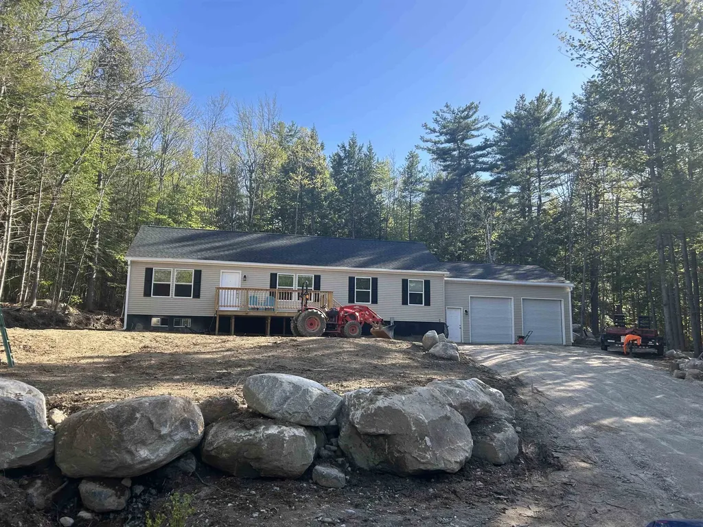 29 Igls Lane Conway NH 03818