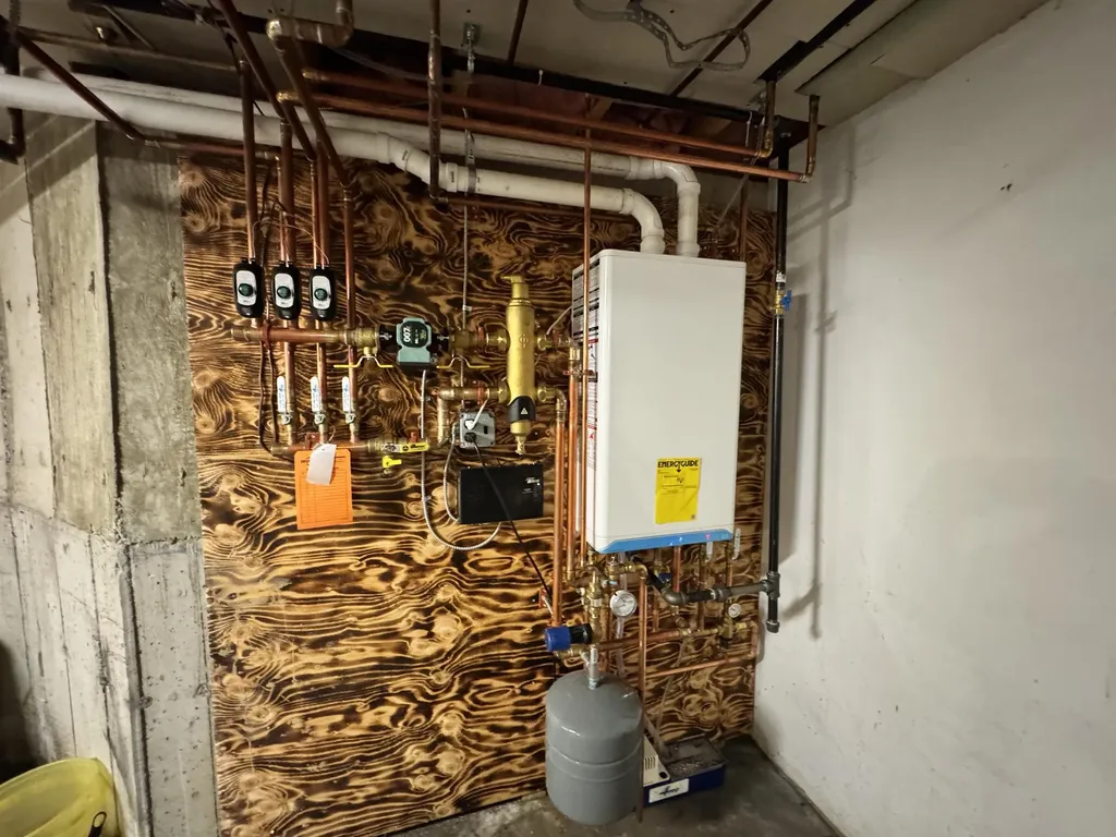 28 Wellington Circle Lebanon NH 03766