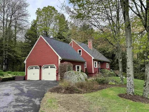 28 Wellington Circle Lebanon NH 03766