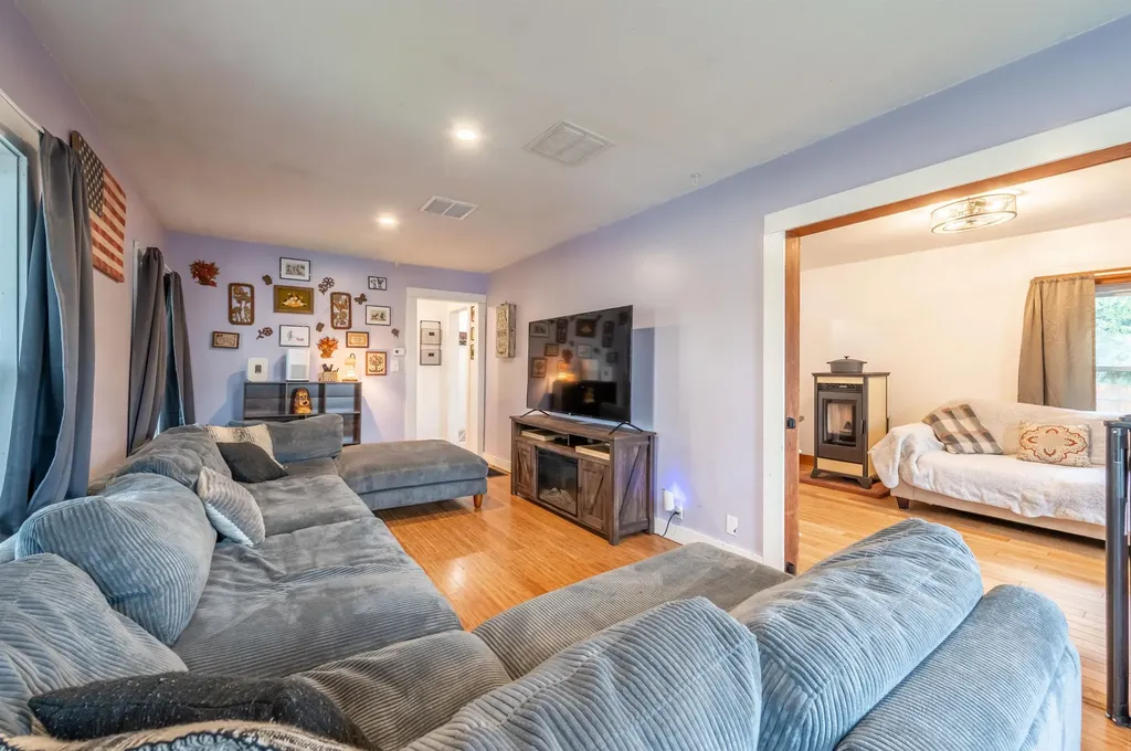 21 Beech Street Newport NH 03773