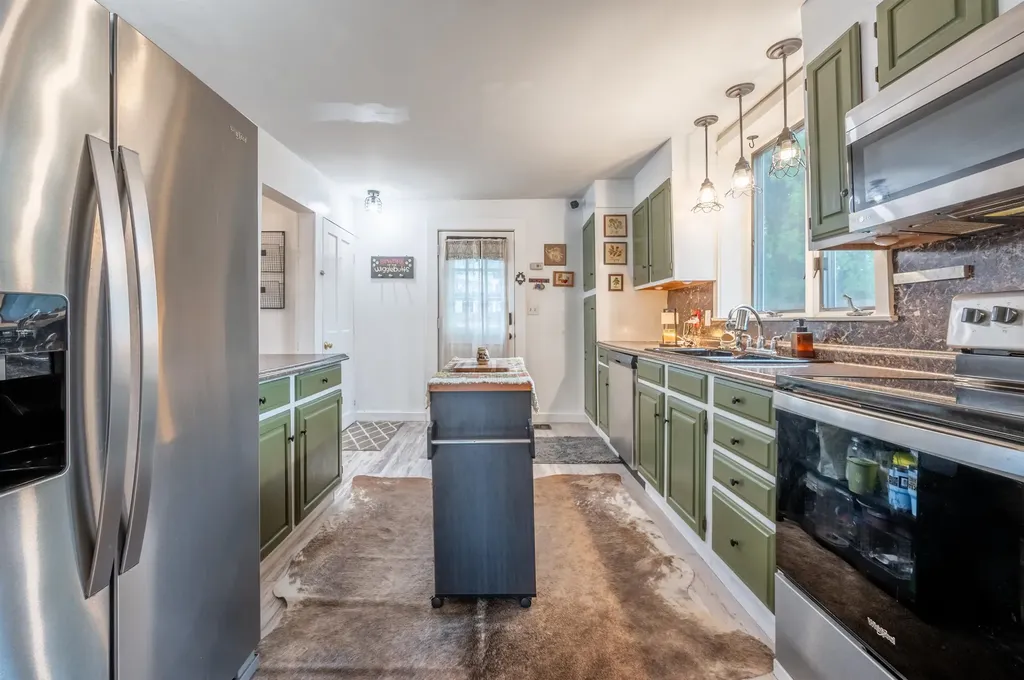 21 Beech Street Newport NH 03773