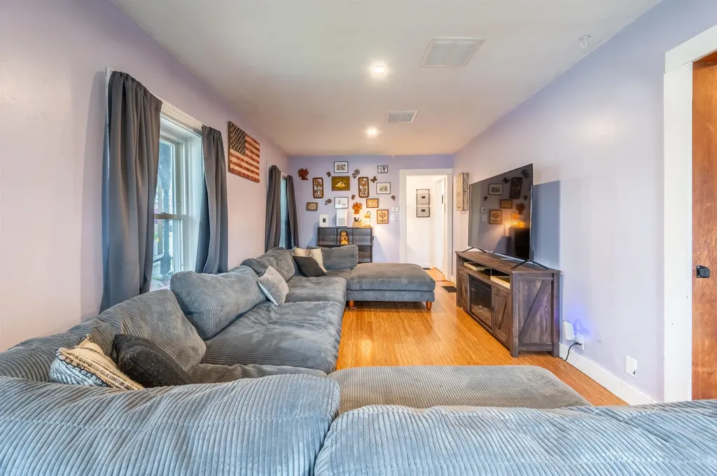 21 Beech Street Newport NH 03773