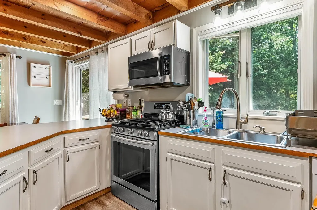 35 Davis Boulevard Rochester NH 03868