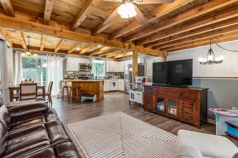 35 Davis Boulevard Rochester NH 03868