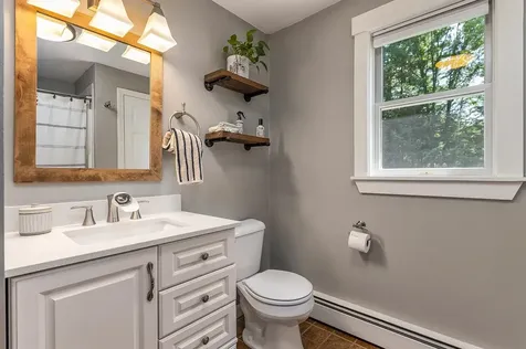 35 Davis Boulevard Rochester NH 03868