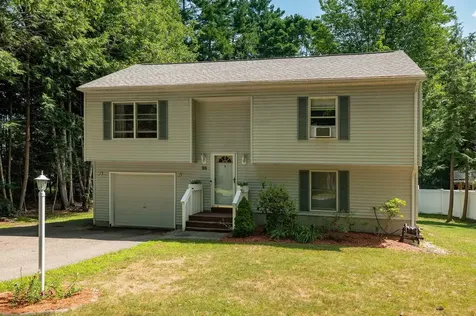 35 Davis Boulevard Rochester NH 03868