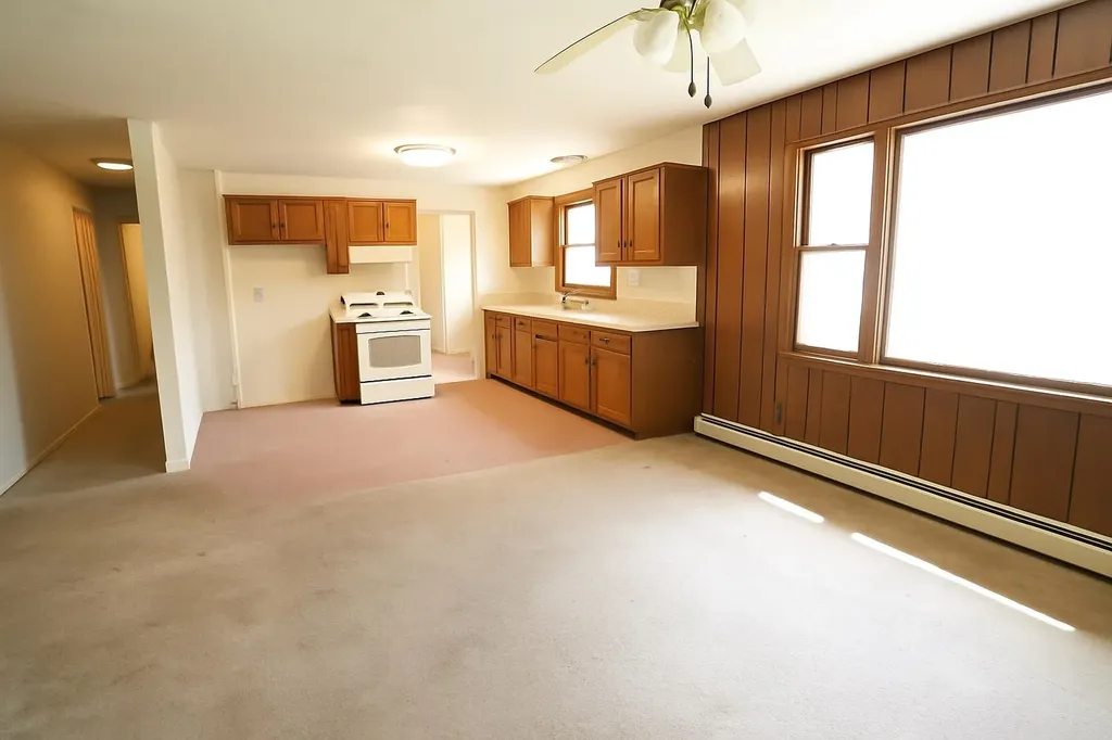 527 Clinton Street Bow NH 03304