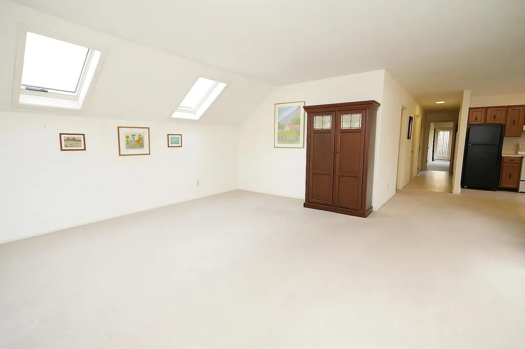 527 Clinton Street Bow NH 03304