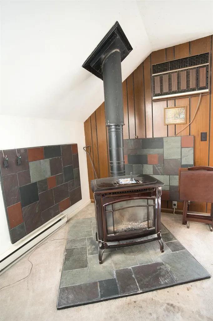 527 Clinton Street Bow NH 03304