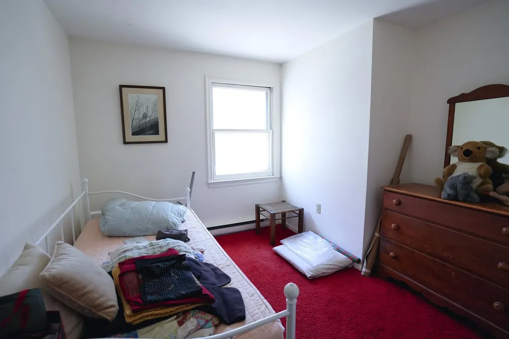 527 Clinton Street Bow NH 03304