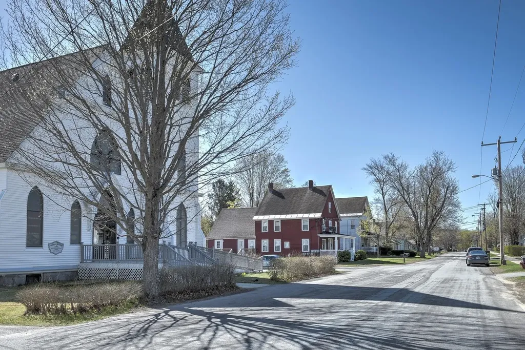 33 School Street Troy NH 03465
