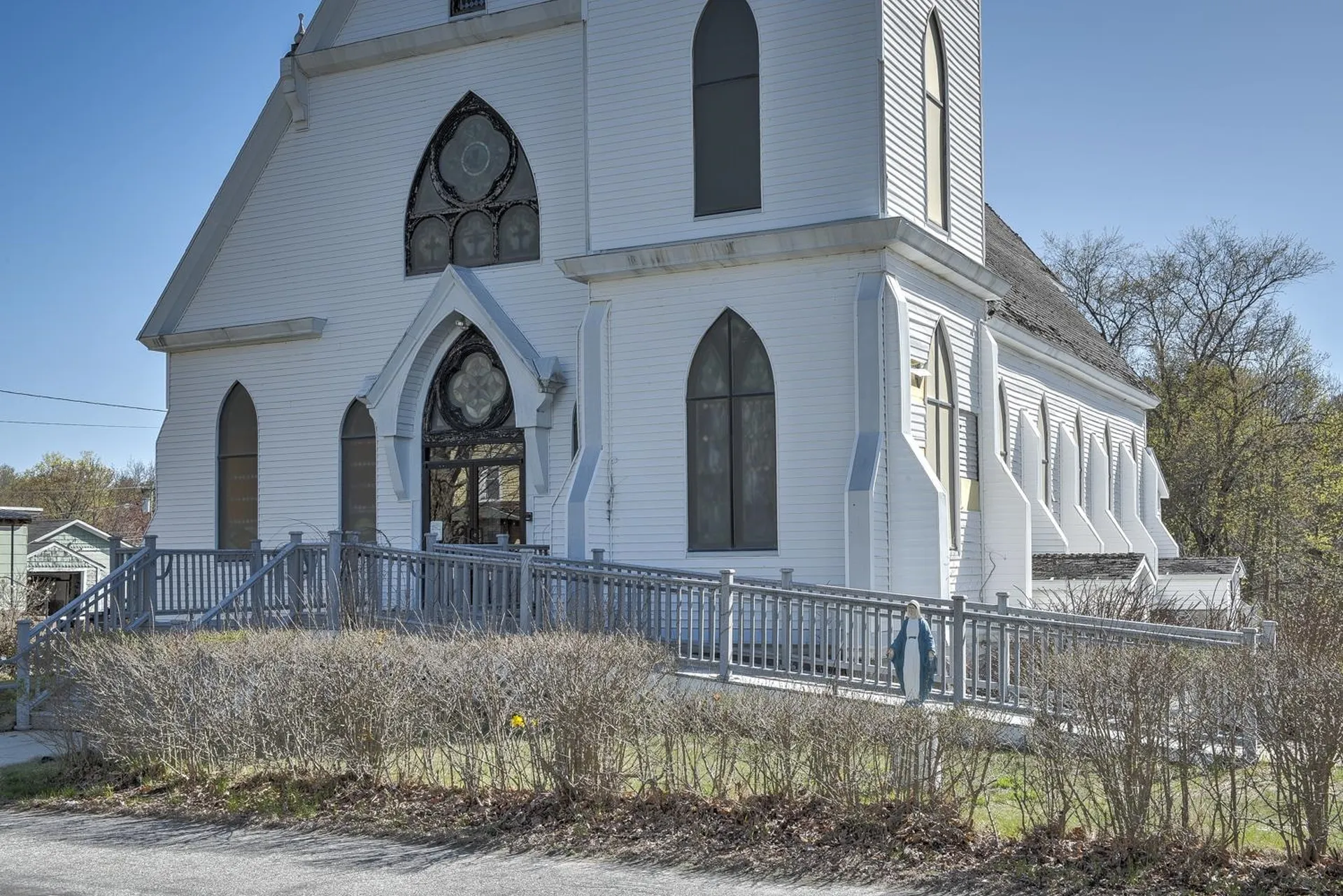 33 School Street Troy NH 03465