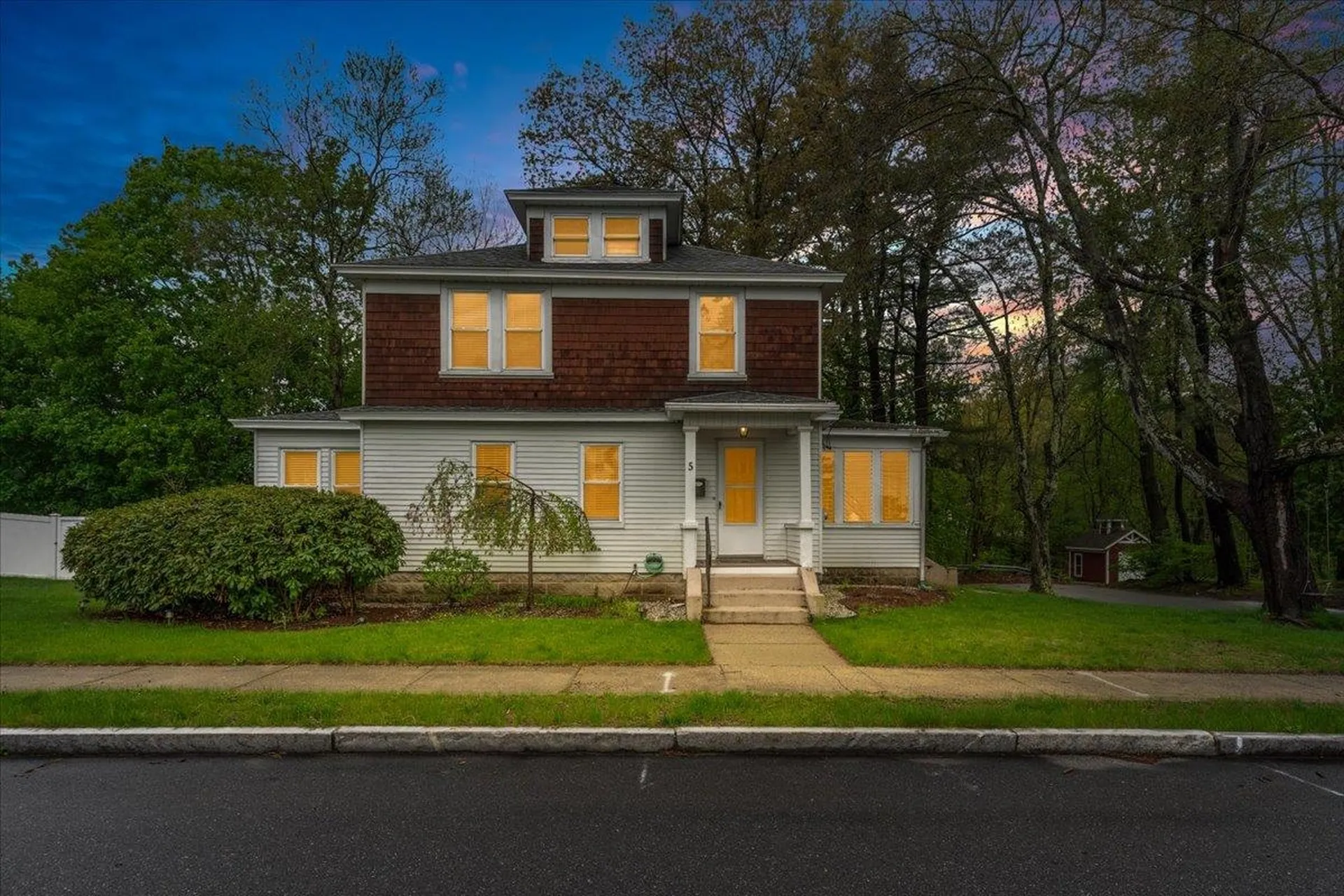 5 Roby Street Nashua NH 03064