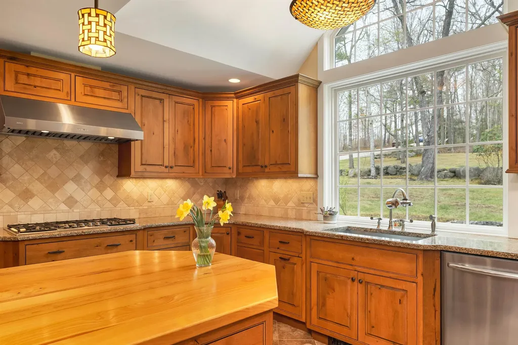 1 Copps Hill Road Tuftonboro NH 03816