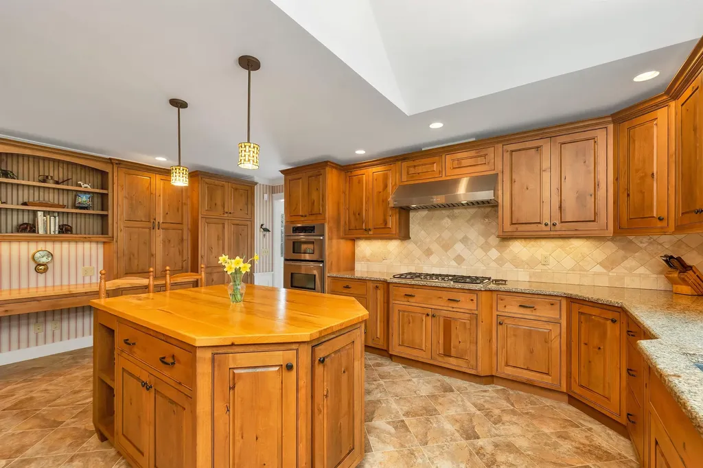 1 Copps Hill Road Tuftonboro NH 03816