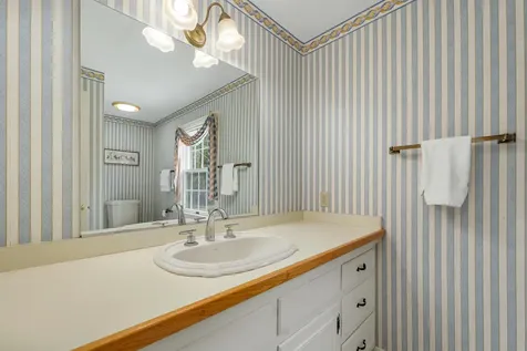 1 Copps Hill Road Tuftonboro NH 03816