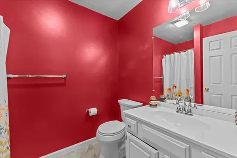 7 Cardinal Lane Essex VT 05452