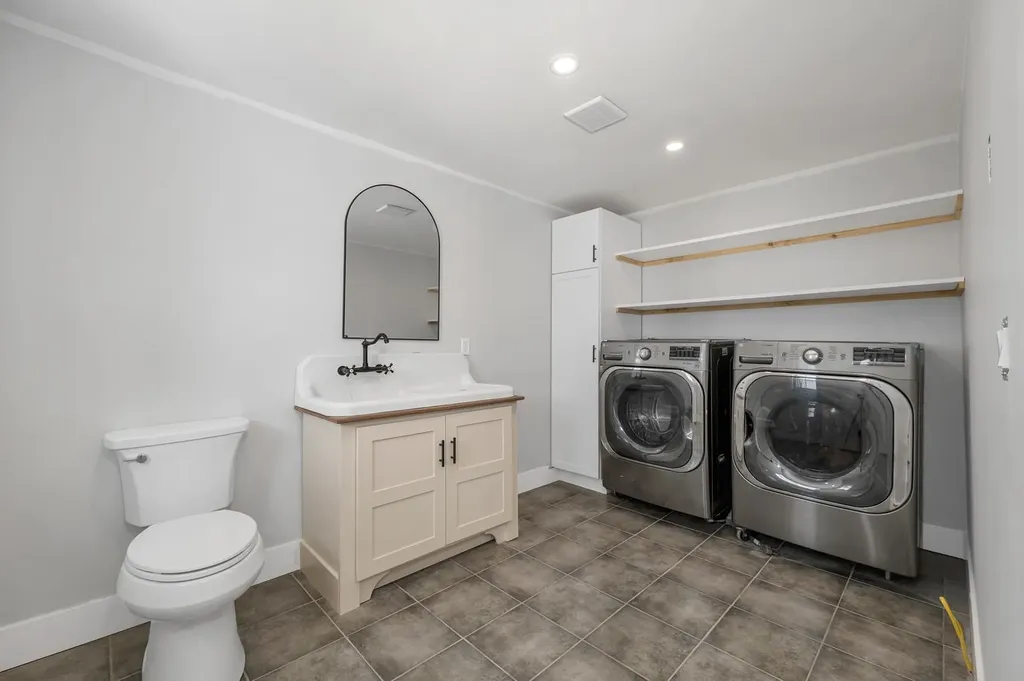 267 Pond Hill Road Barrington NH 03825