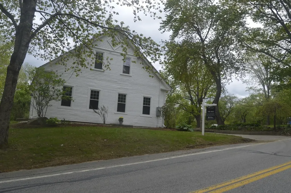 267 Pond Hill Road Barrington NH 03825