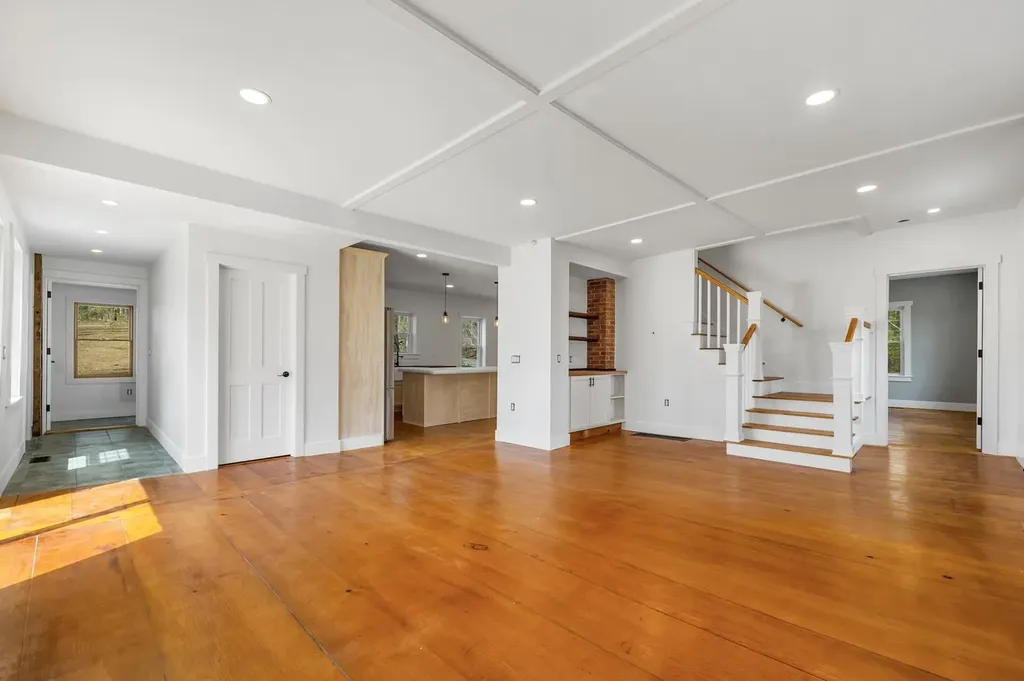 267 Pond Hill Road Barrington NH 03825