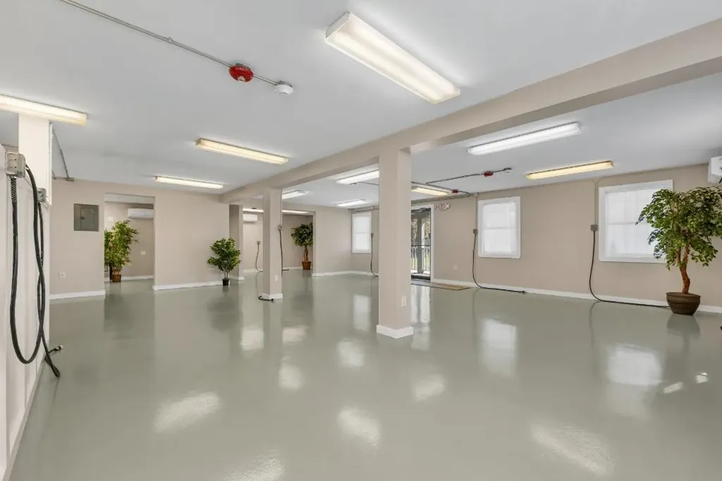 56 Daniel Webster Highway Meredith NH 03253