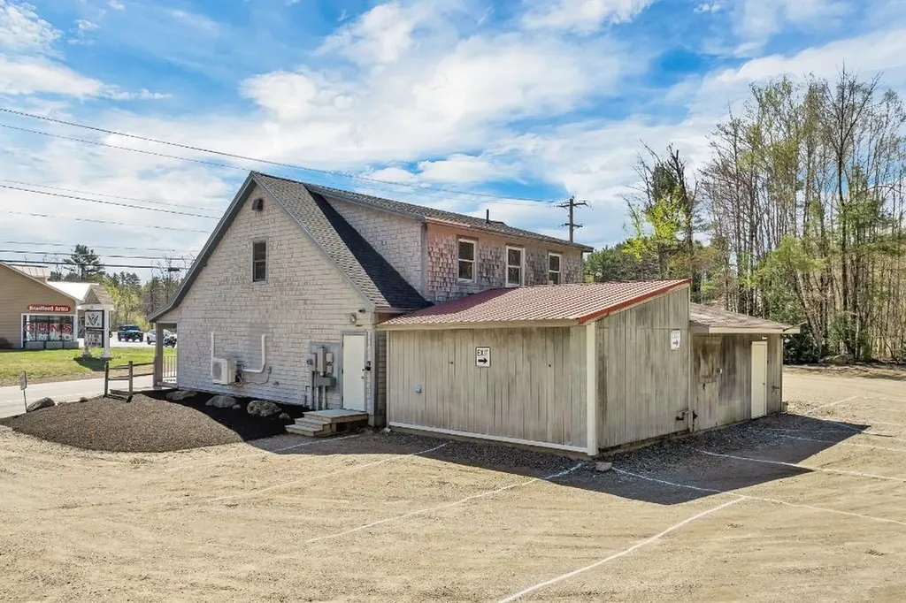 56 Daniel Webster Highway Meredith NH 03253