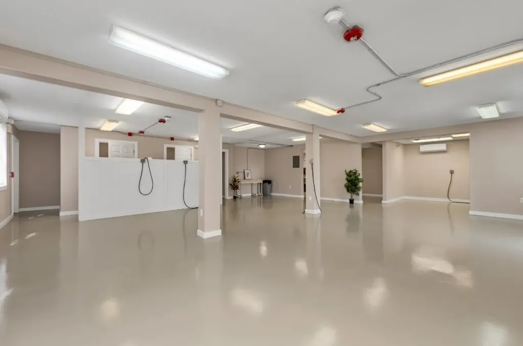 56 Daniel Webster Highway Meredith NH 03253