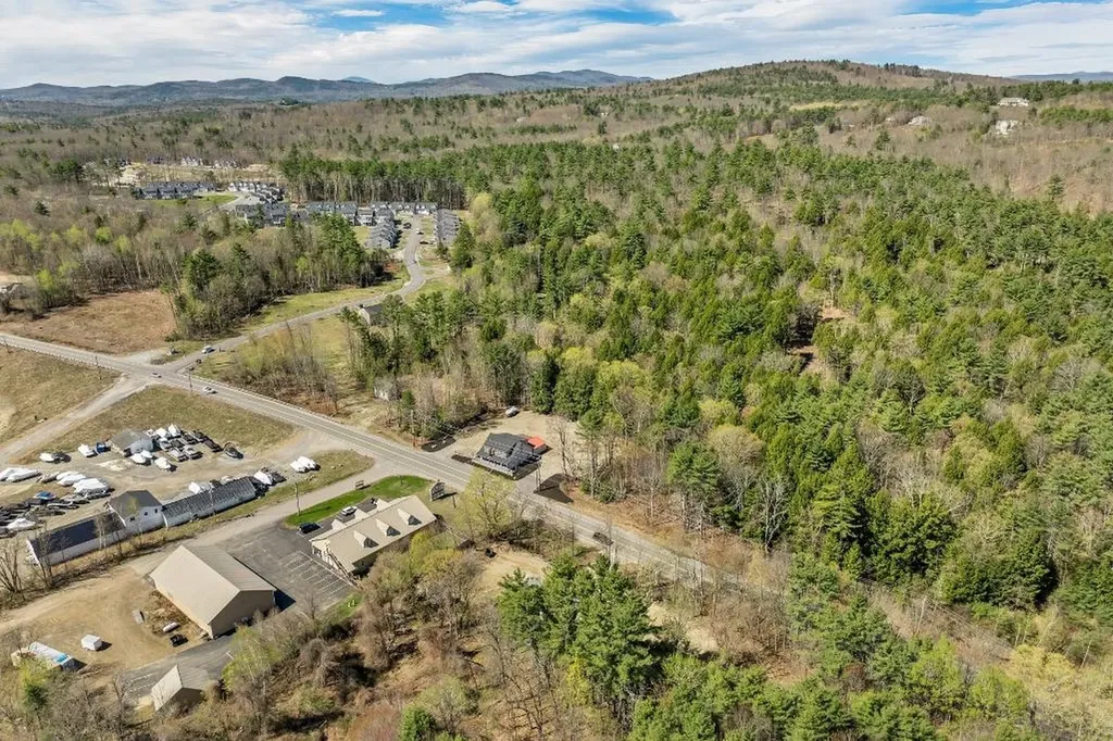 56 Daniel Webster Highway Meredith NH 03253