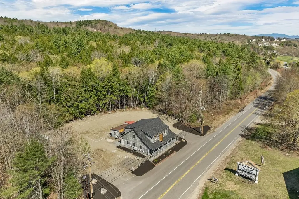 56 Daniel Webster Highway Meredith NH 03253