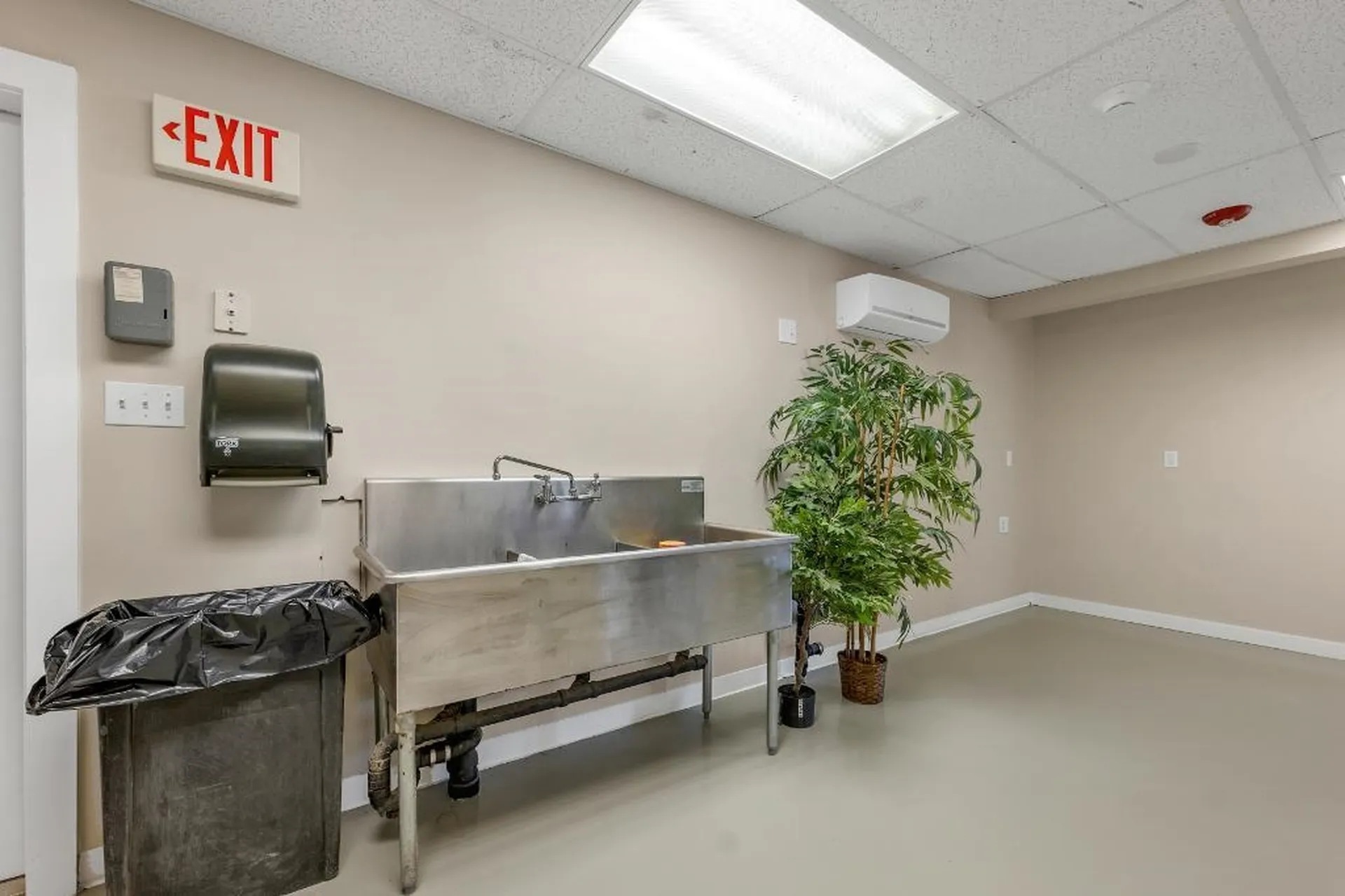 56 Daniel Webster Highway Meredith NH 03253