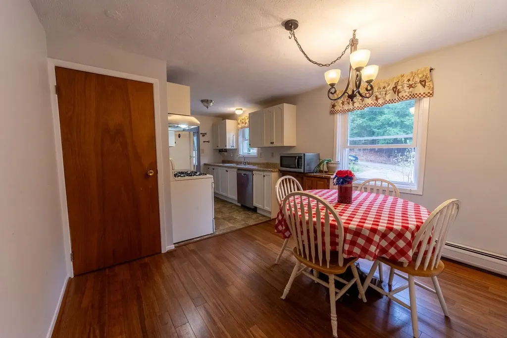 21 Hemlock Hill Road Campton NH 03223